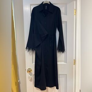 Elegant Black Feather Cuff Dress